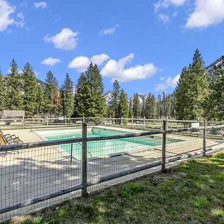 Sawtooth Lodge Stanley Ngoại thất bức ảnh