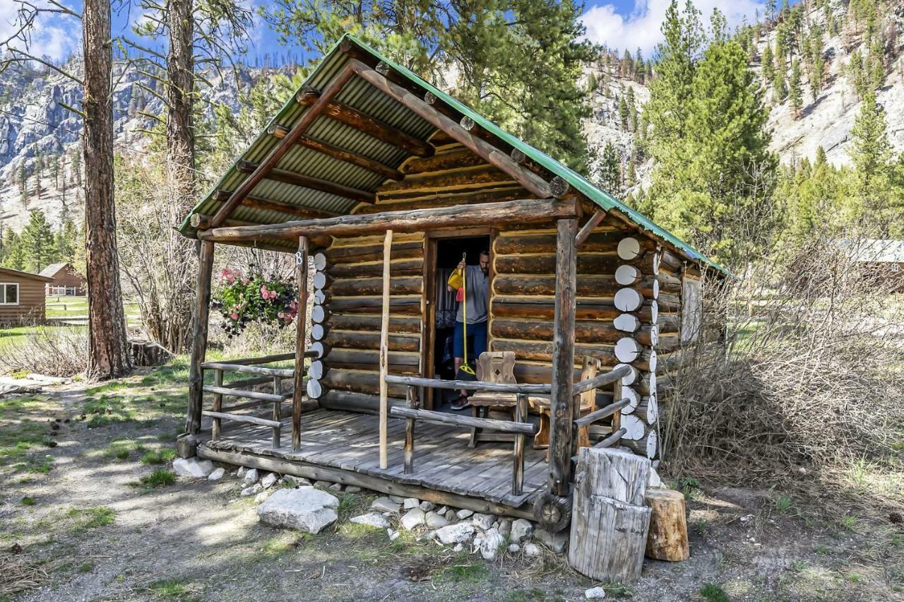 Sawtooth Lodge Stanley Ngoại thất bức ảnh